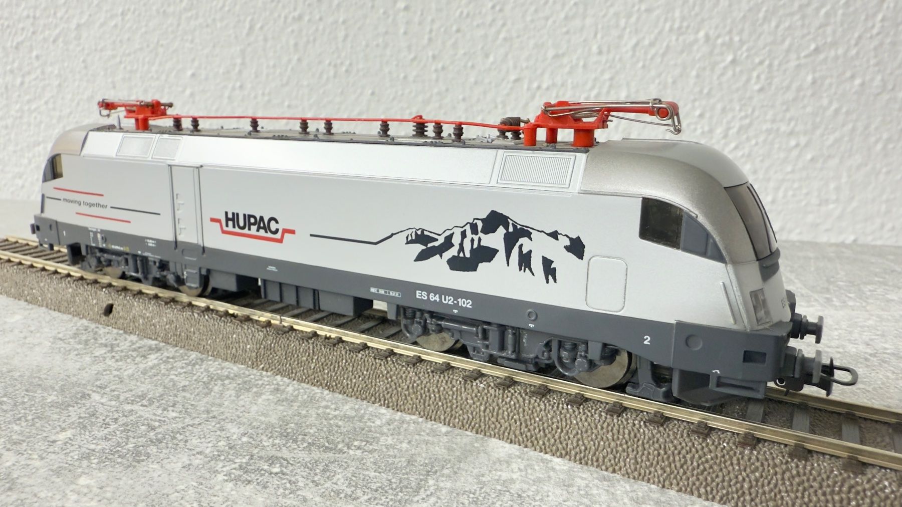 Piko Modellini di ferrovie: Piko E-Lok Taurus HUPAC H0 / DC / Digital – Usato da Windlach venduto da Kelebra 5