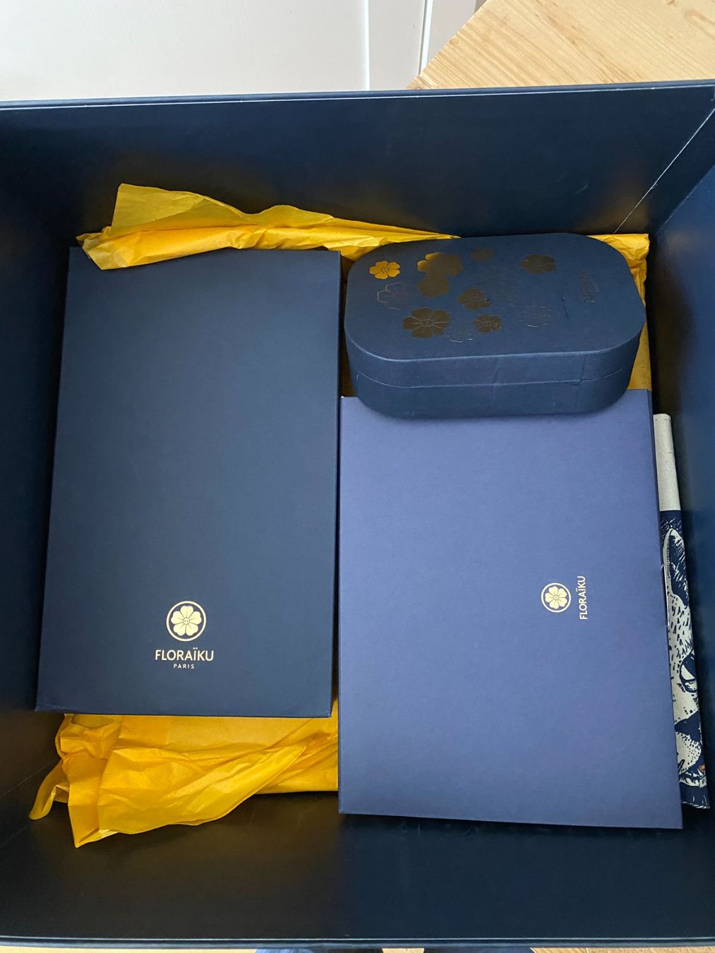 Profumi & Eau de Toilette: Floraiku Paris Set / Exklusiv – Nuovo e nell'imballaggio originale da Zürich venduto da berebol 7