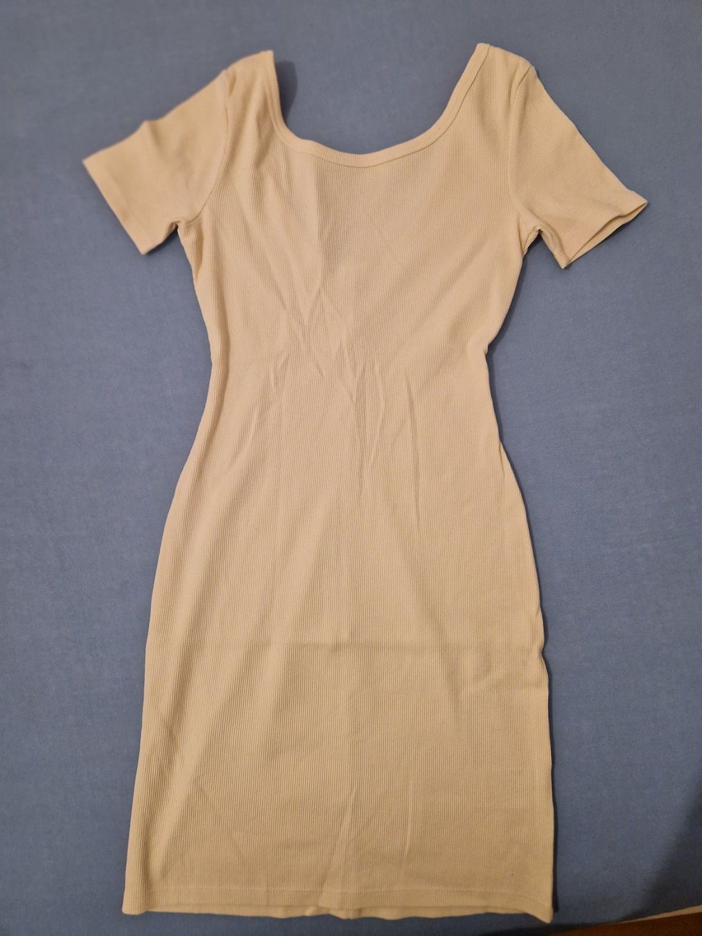 H&M Kleider: Gelbes Sommerkleid von H&M – Gebraucht aus Emmen von GrabandGo 1