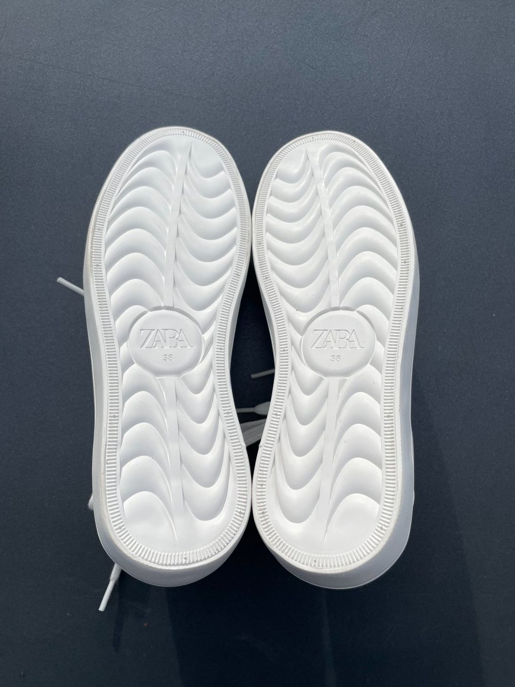 Zara Scarpe da donna: Zara Sneaker Weiss Grösse 38 – Nuovo (secondo la descrizione) da Zürich venduto da ONA-Online 4