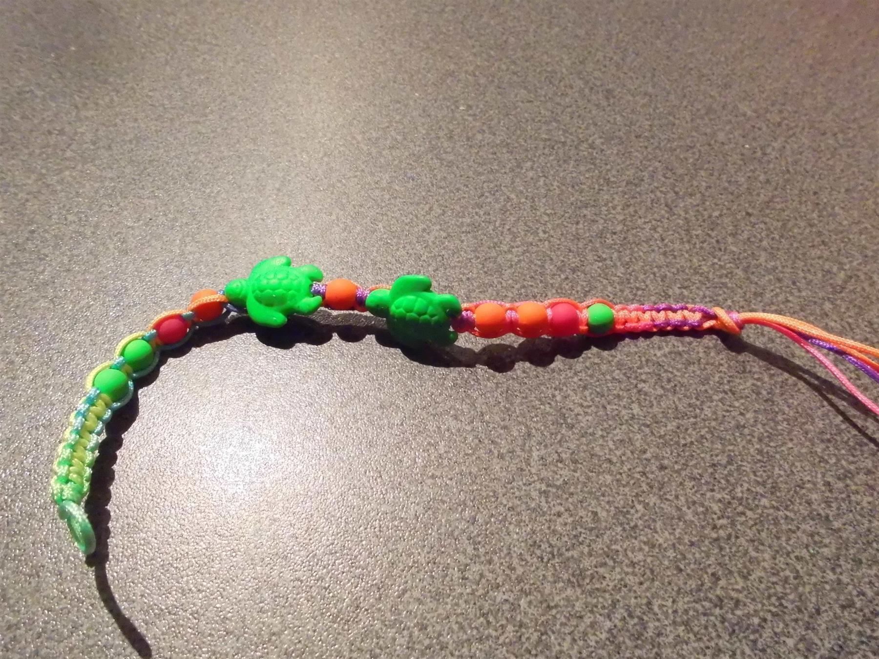 Bracciali & Braccialetti: Bändeli, farbig, Schildkröten grün – Usato da Zürich venduto da abraxas1291