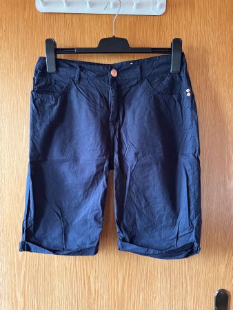 Kurze Stoff Hose in schwarz Gr. S