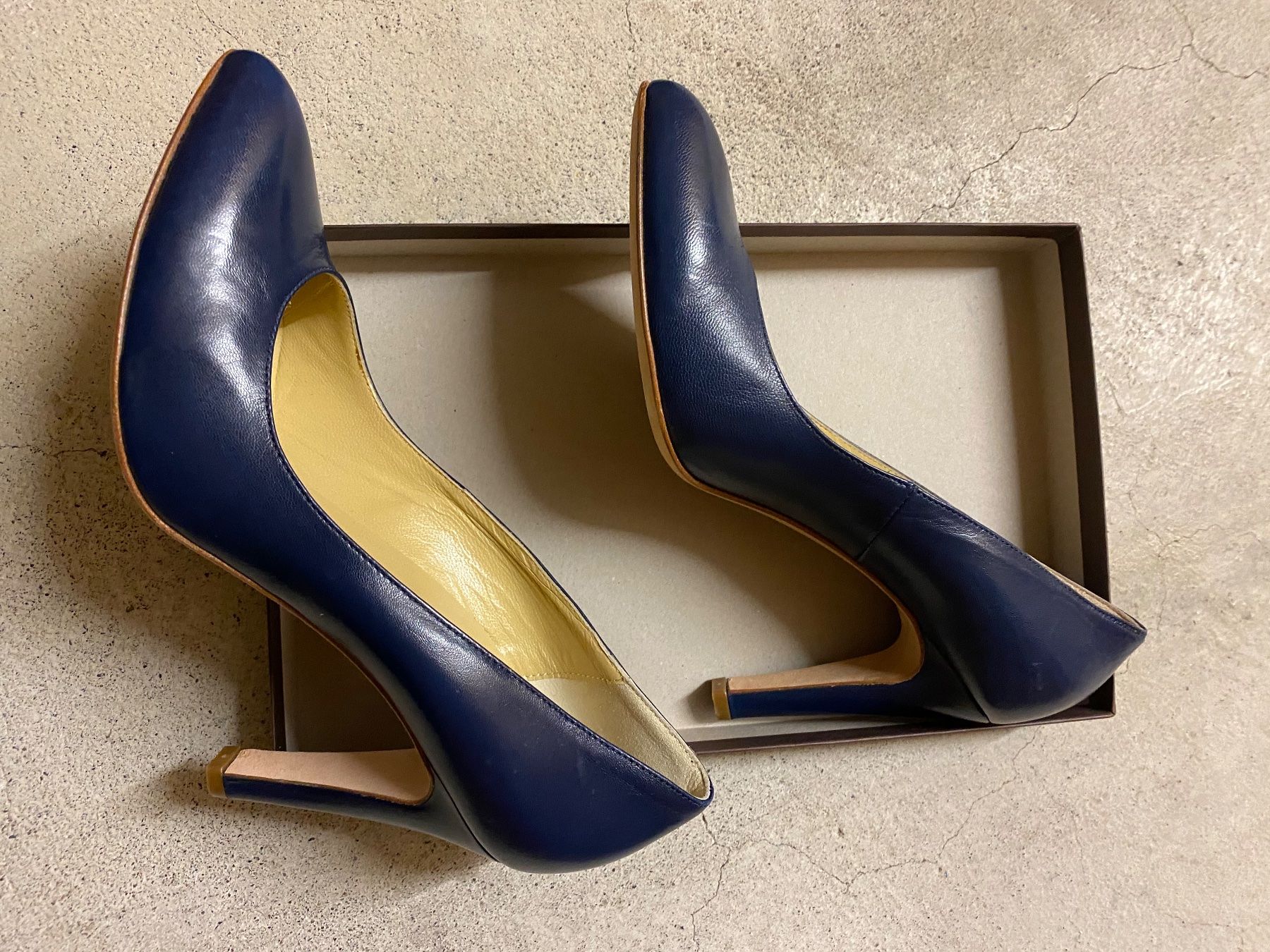 Navyboot Scarpe da donna: Neu - Pumps Navyboot, blau, 299 CHF – Nuovo e nell'imballaggio originale da Zürich venduto da ZuriShrek