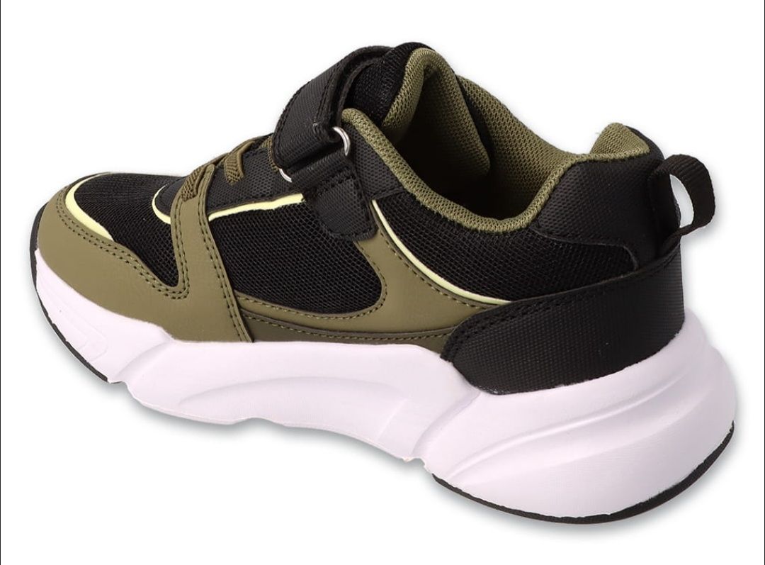 Schuhe für Jungen: Sportschuhe Gr. 27 - Neu – Neu und originalverpackt aus Flumenthal von KET25_ch 2