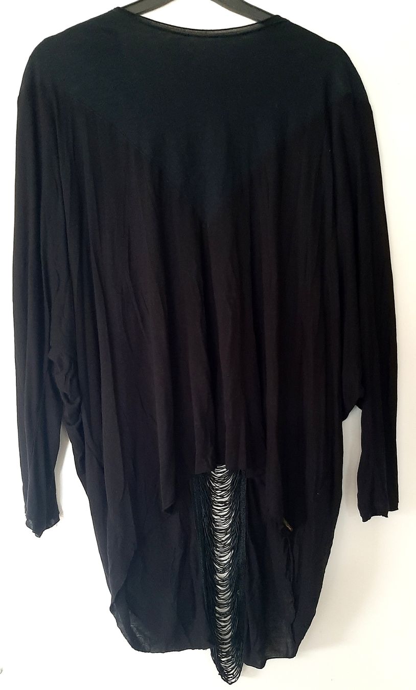 Blusen: Black Fringe Back Blouse, BSB, Viscose, Size M – Gebraucht aus Watt von Tomaf 1