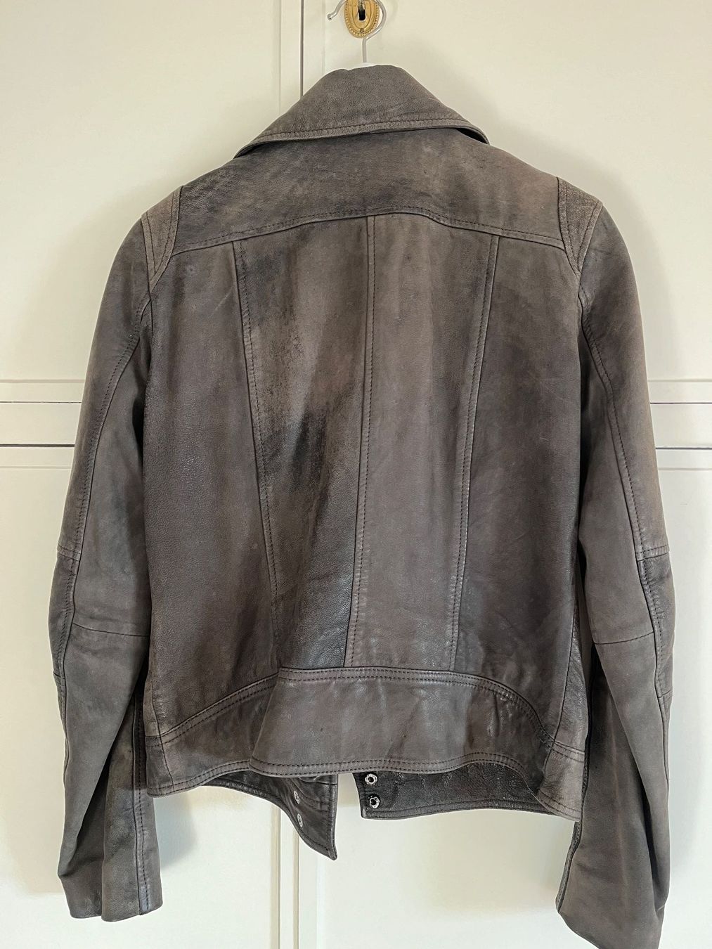 Hallhuber Giacche: Hallhuber Wildlederjacke Gr. 36, cool & stylisch – Usato da St. Gallen venduto da Miss_Jane_Marple 1