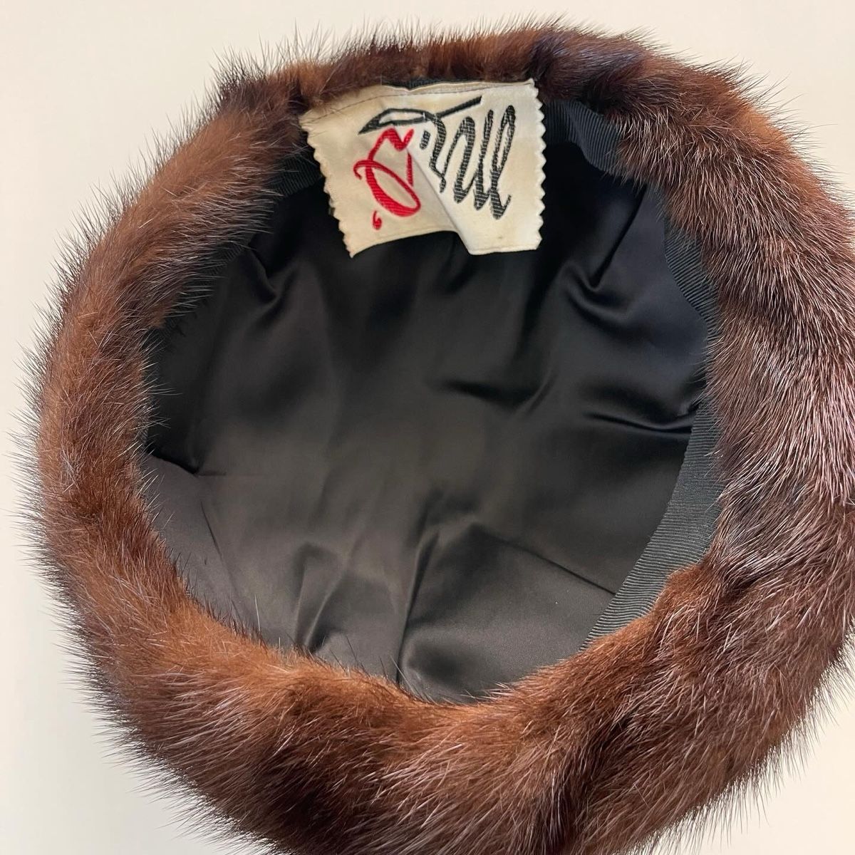 Copricapi, berretti & cappellini: Mr. D Vintage Mink Hat – Usato da Emmen venduto da Avviivva_Com2023 3