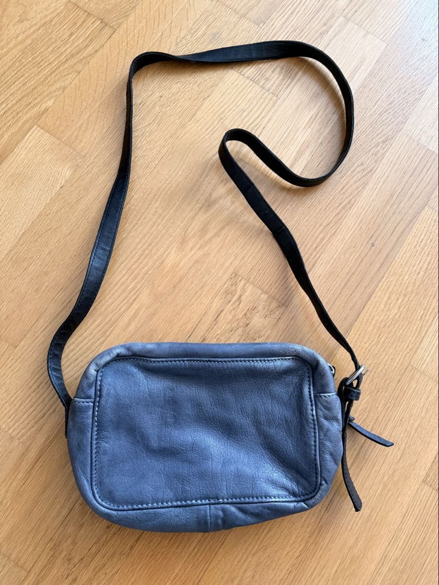 Liebeskind Borse da donna: Liebeskind Tasche blau – Usato da Luzern venduto da marsupilami13 1