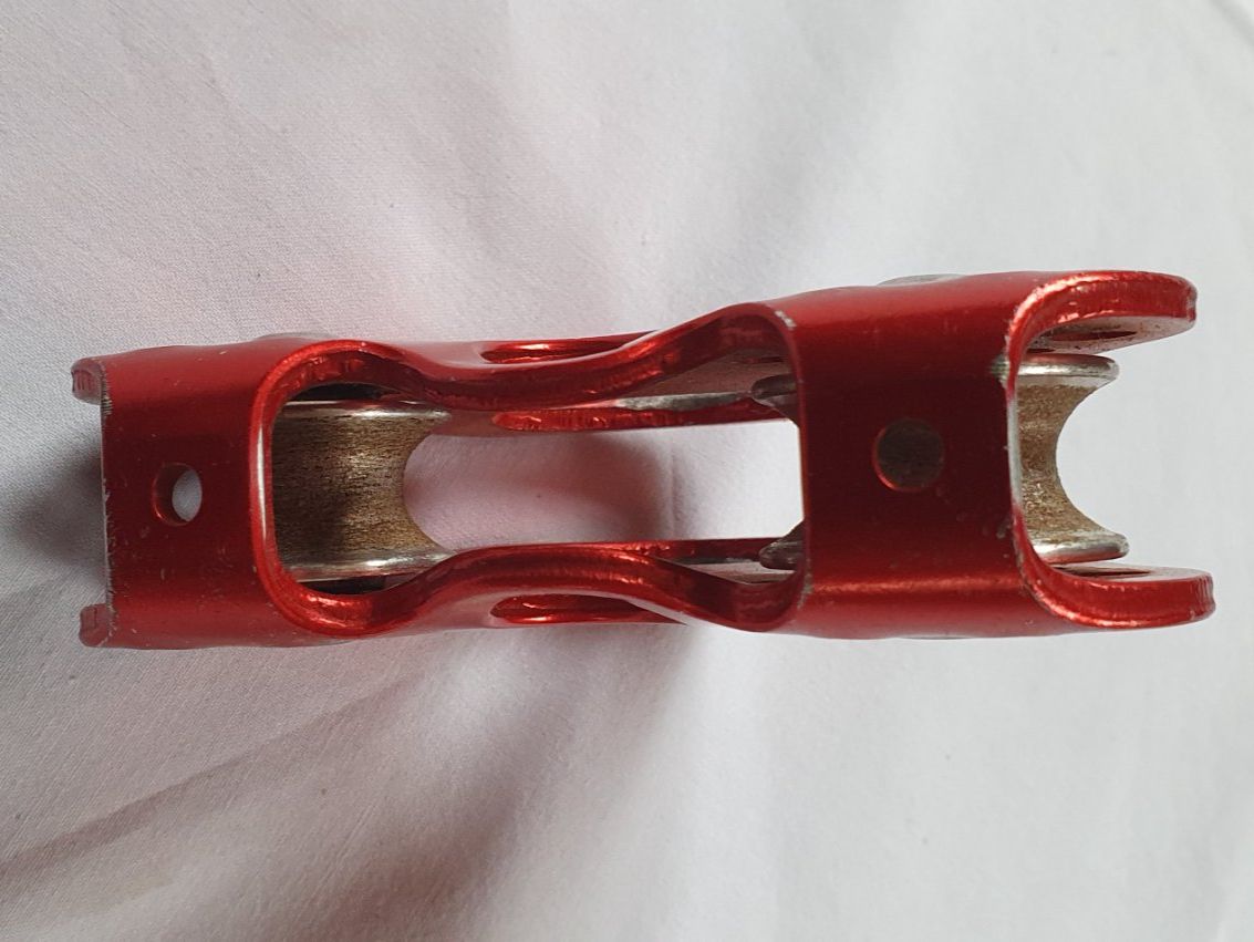 Attrezzatura da arrampicata: Petzl Tandem Doppelte Seilrolle – Usato da Läufelfingen venduto da jac_vp95 2