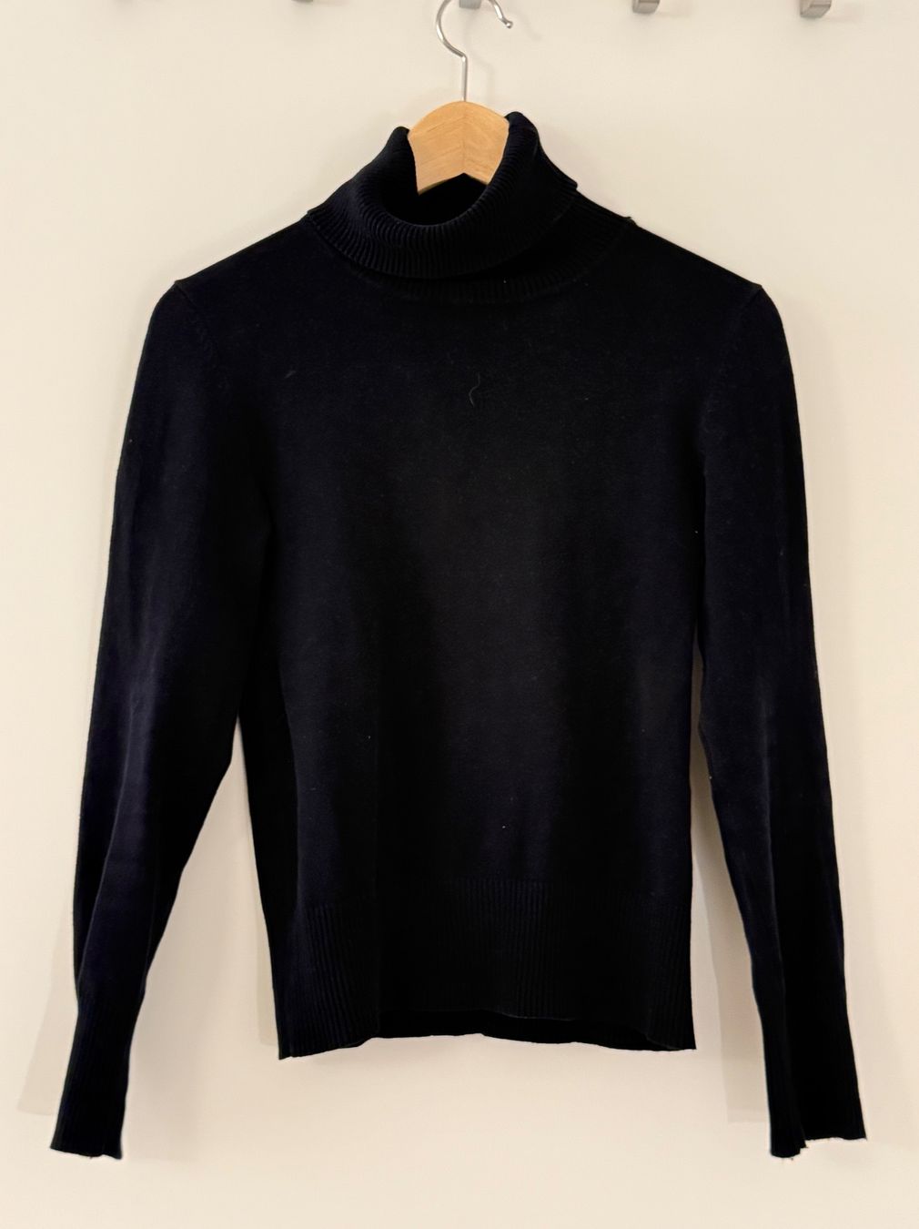 Pulls & Sweat-shirts: Turtleneck Pullover – D'occasion à Zürich par jul_5t9s