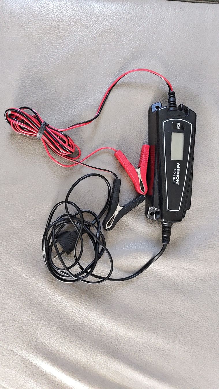 Caricabatterie: Chargeur de batterie Medion MD 15526 – Usato da Sugiez venduto da clo_76gd