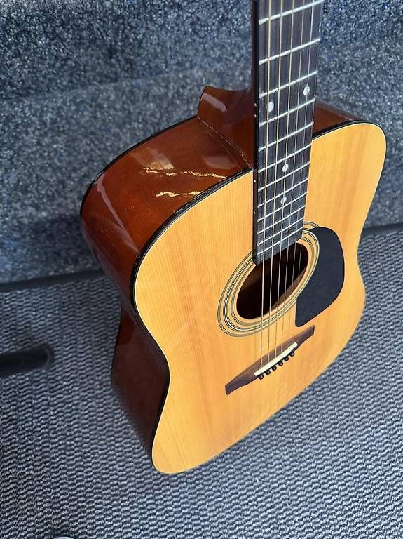 Instruments de musique: Fender DG4 Acoustic Dreadnought Almost Vintage! – D'occasion à Morges par GvnMusic 3