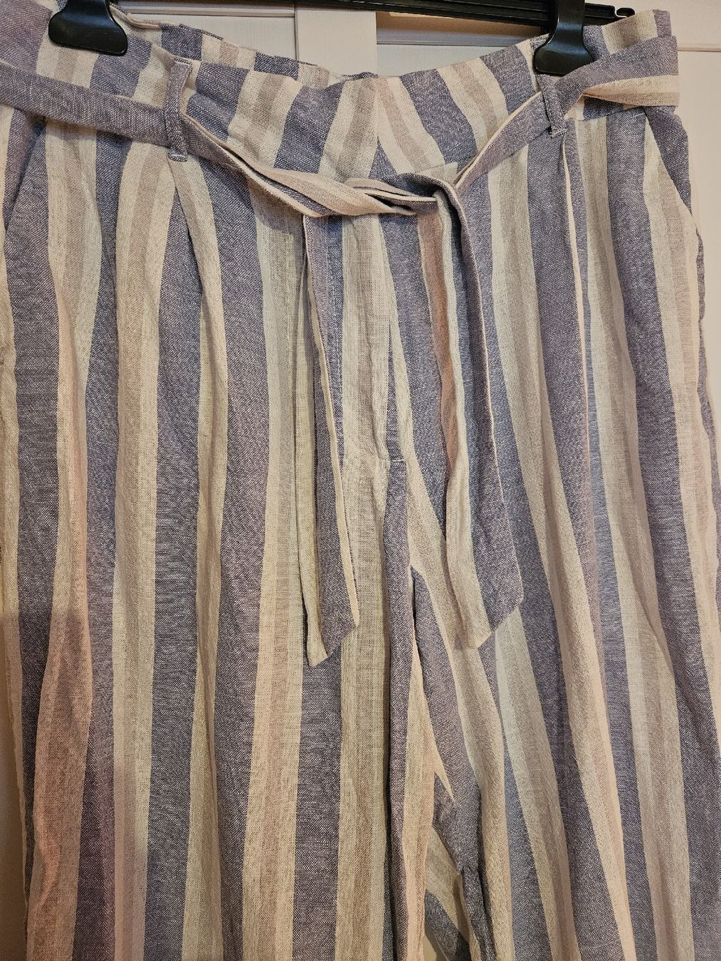 Only Pantaloni: Weite Hose mit Streifen – Usato da Hüttlingen venduto da Thurgi85 3