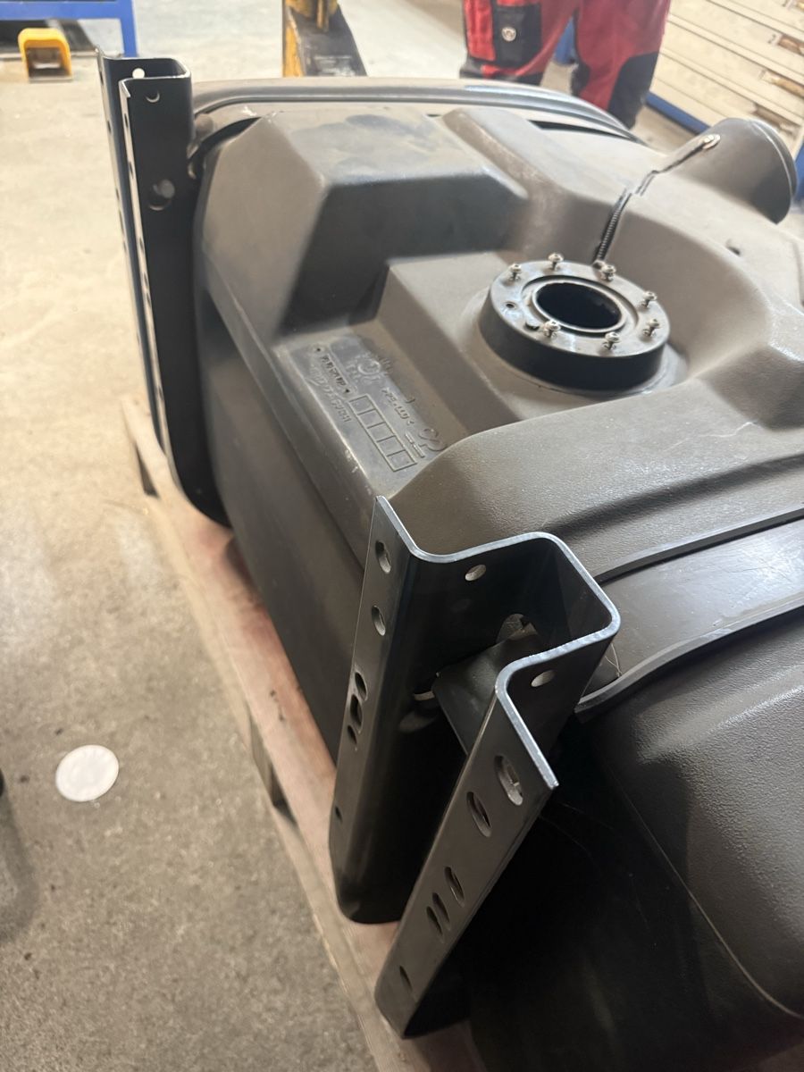 Accessori per altri veicoli: Dieseltank 250L – Usato da Grossaffoltern venduto da kay_d9yy 3