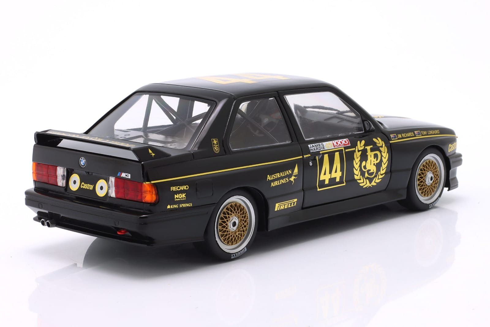 BMW Voitures modèles: BMW M3 E30 Winner Div. 2 Bathurst 1987 JPS Team 1:18 WERK83 – Neuf avec emballage d'origine à Stäfa par wkmodells 2