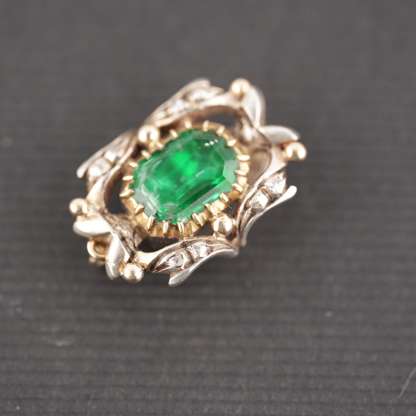 Pendentifs: Antiker Goldanhänger – D'occasion à Basel par Edelmetallhaus.com 1