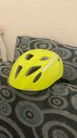 Kinder Velohelm grellgelb mit Reflektoren für Sommerfahrt