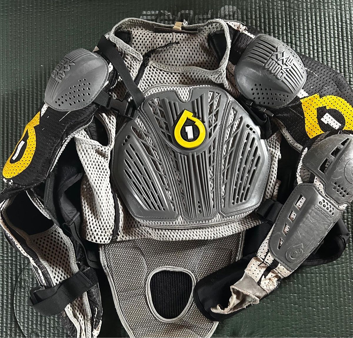 Protections: 661 MTB Freeride Schutz Panzer – D'occasion à Zürich par mat_rw96