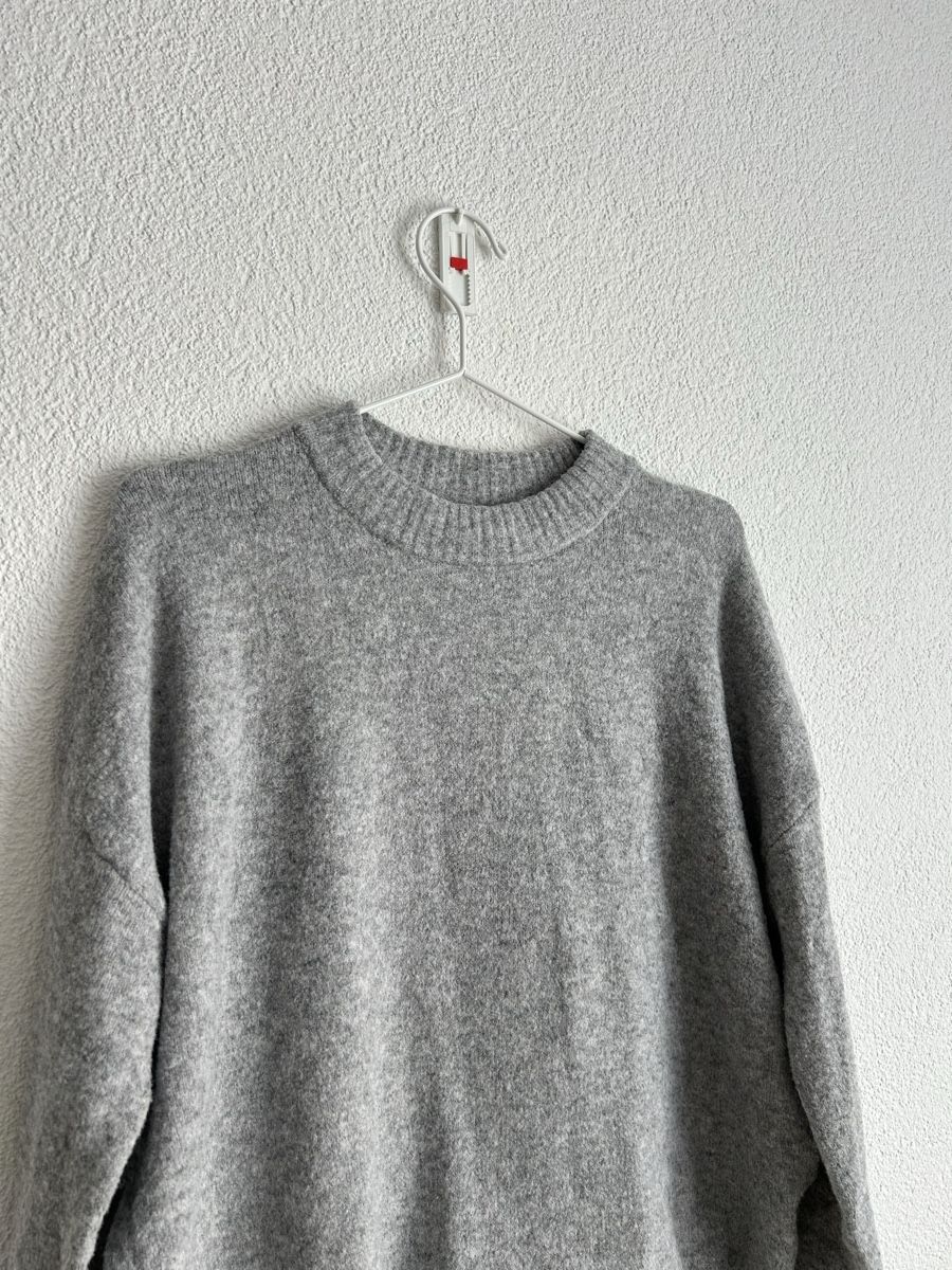 H&M Maglioni & Felpe: H&M Pullover grau – Usato da Chur venduto da faja7000 1