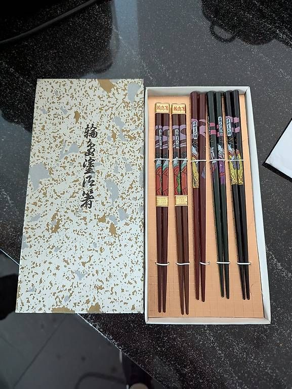 Set di posate: Set von Wajima-nuri-Essstäbchen – Usato da Riniken venduto da 7ch_bx5j 1