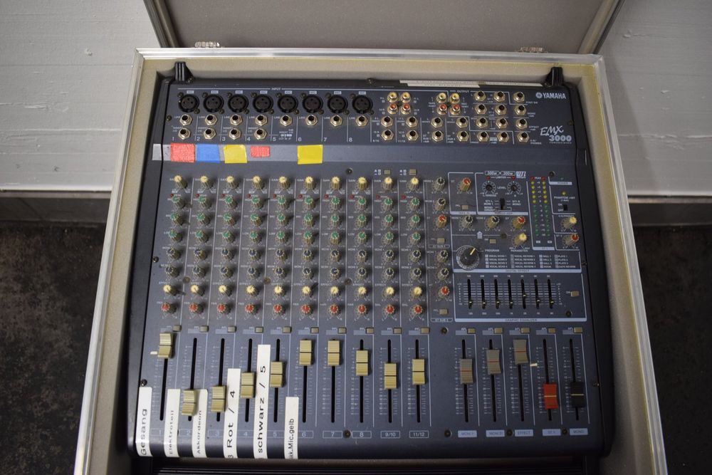 Yamaha EMX 3000 Powered Mixer mit Alu Case Kaufen auf Ricardo