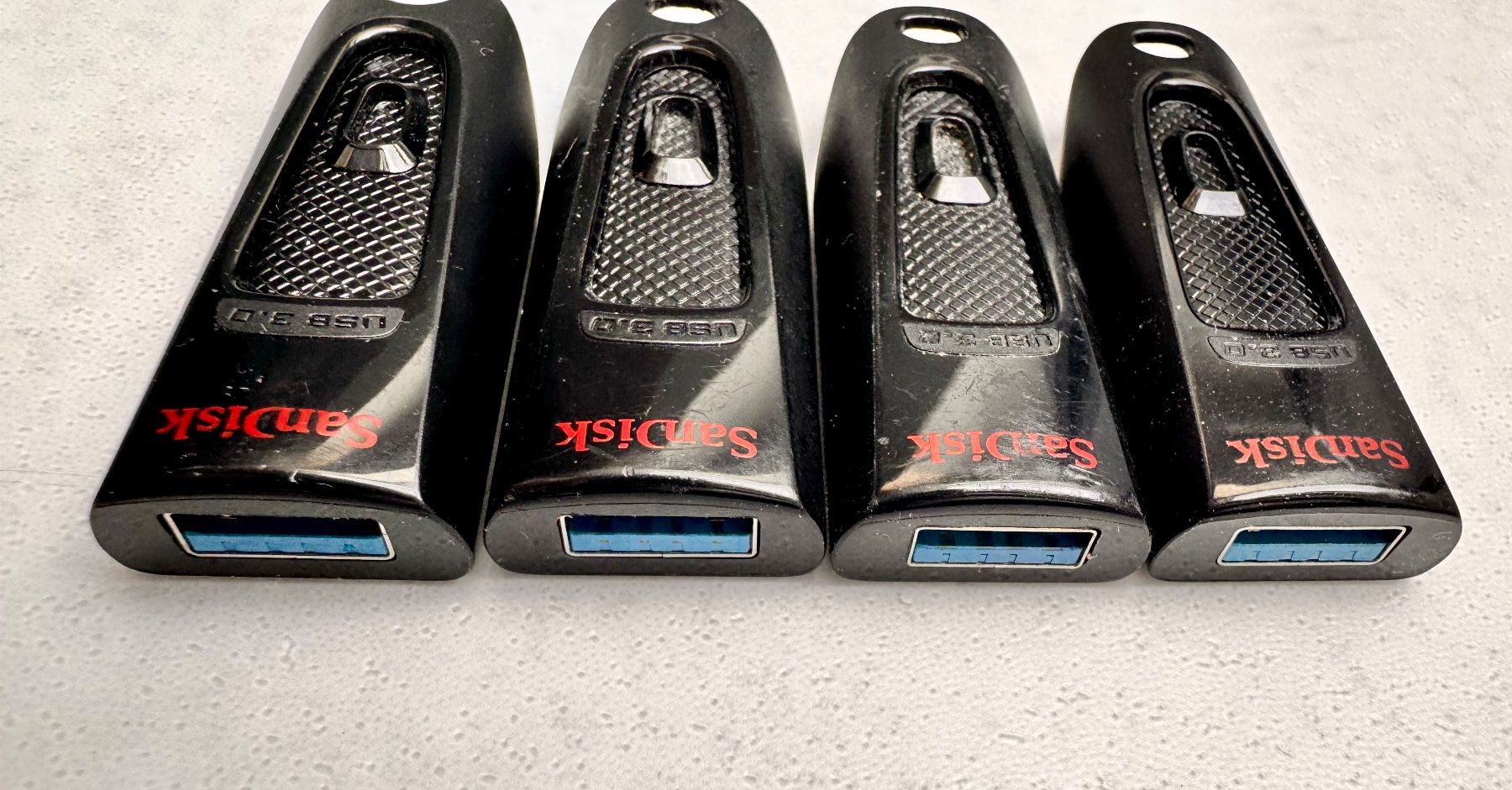 Sandisk USB Sticks: 4x SanDisk USB 3.0 Sticks 32GB – Gebraucht aus Hermetschwil-Staffeln von Mobile2013