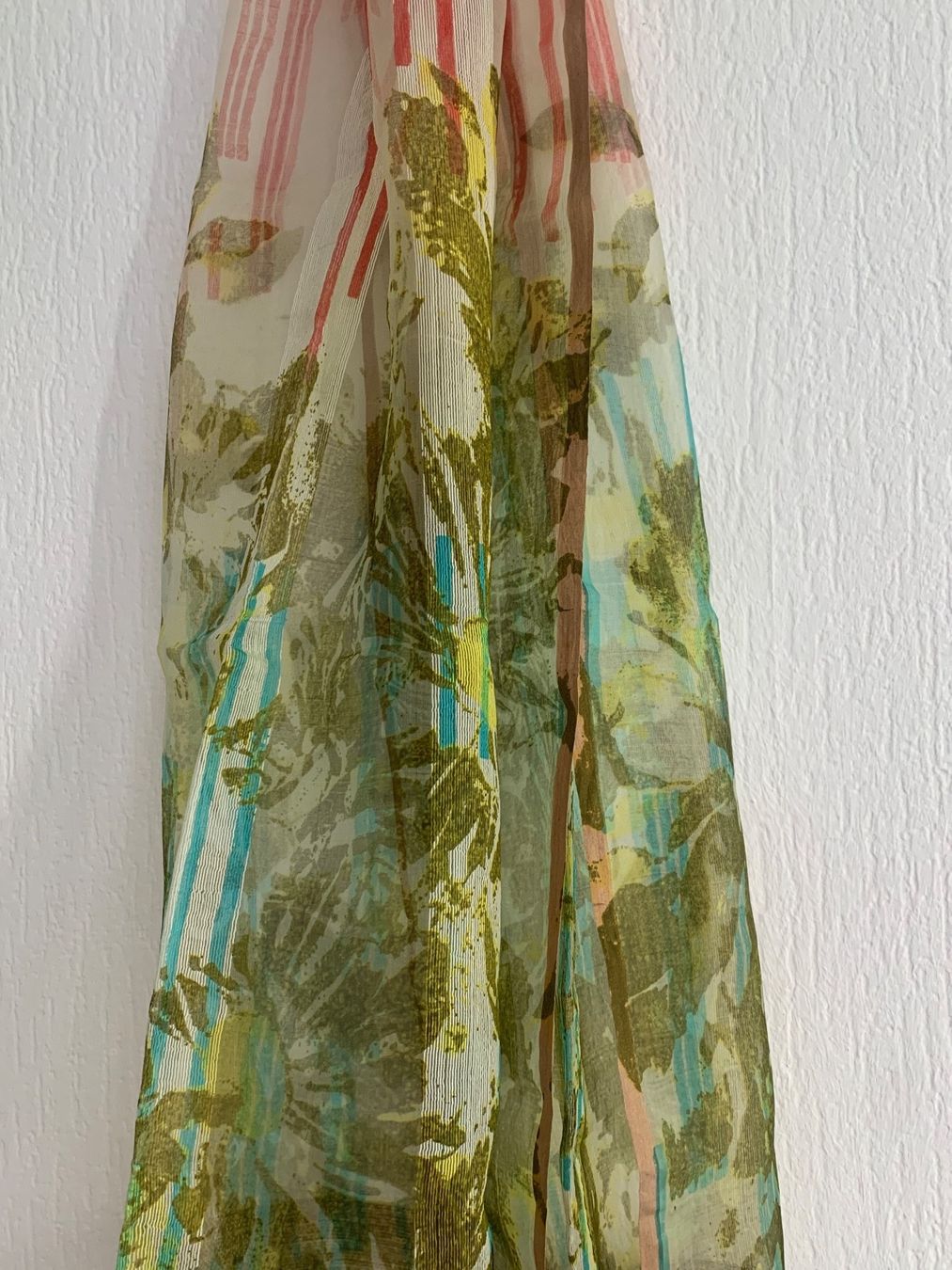 Foulard & Sciarpe: Foulard en soie neuf ! – Nuovo (secondo la descrizione) da Lausanne venduto da Xiaoxi 5