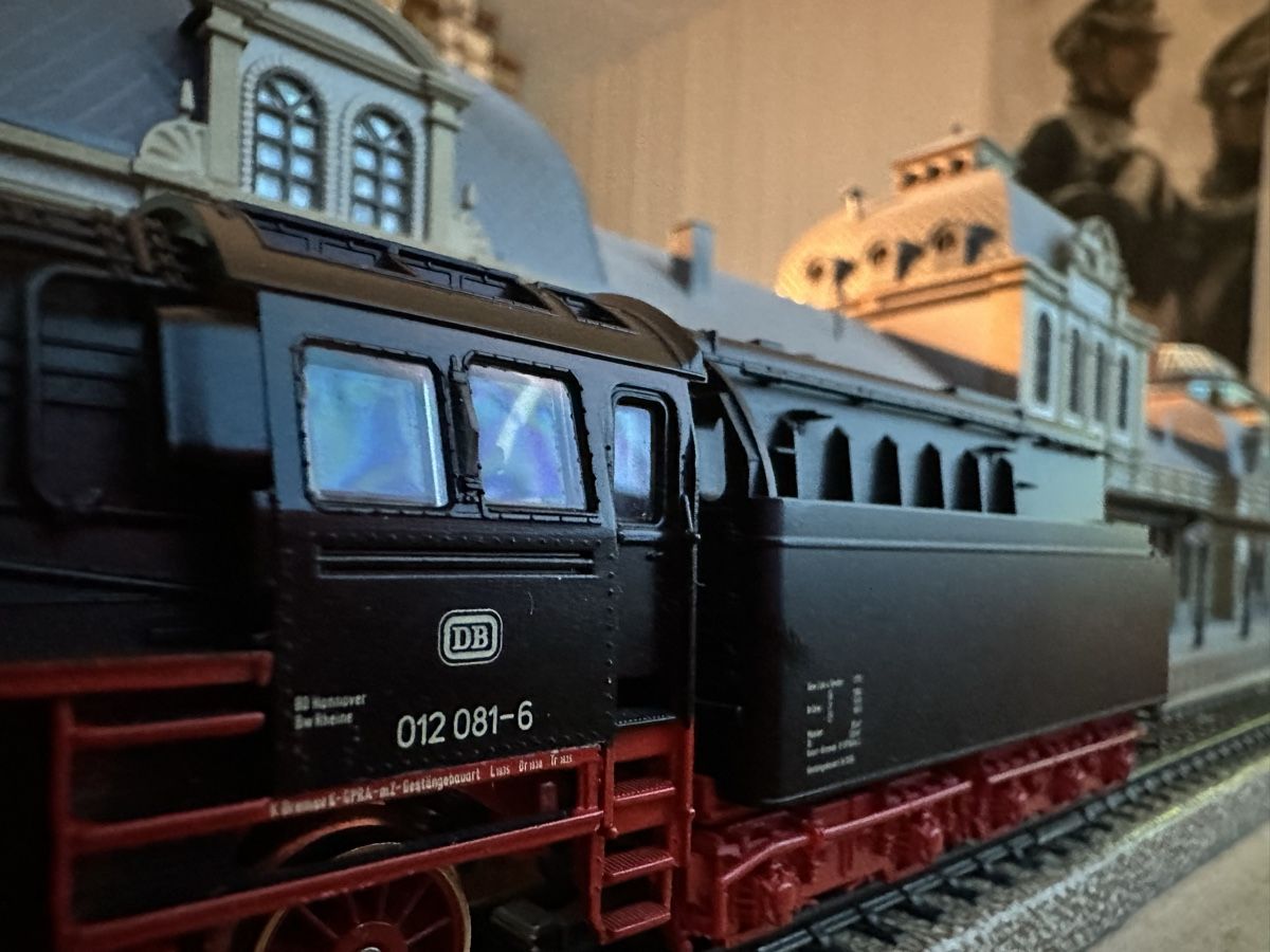 Märklin Modellini di ferrovie: Märklin 3310 DB BR 012 – Usato da Lupsingen venduto da New-Haven 1