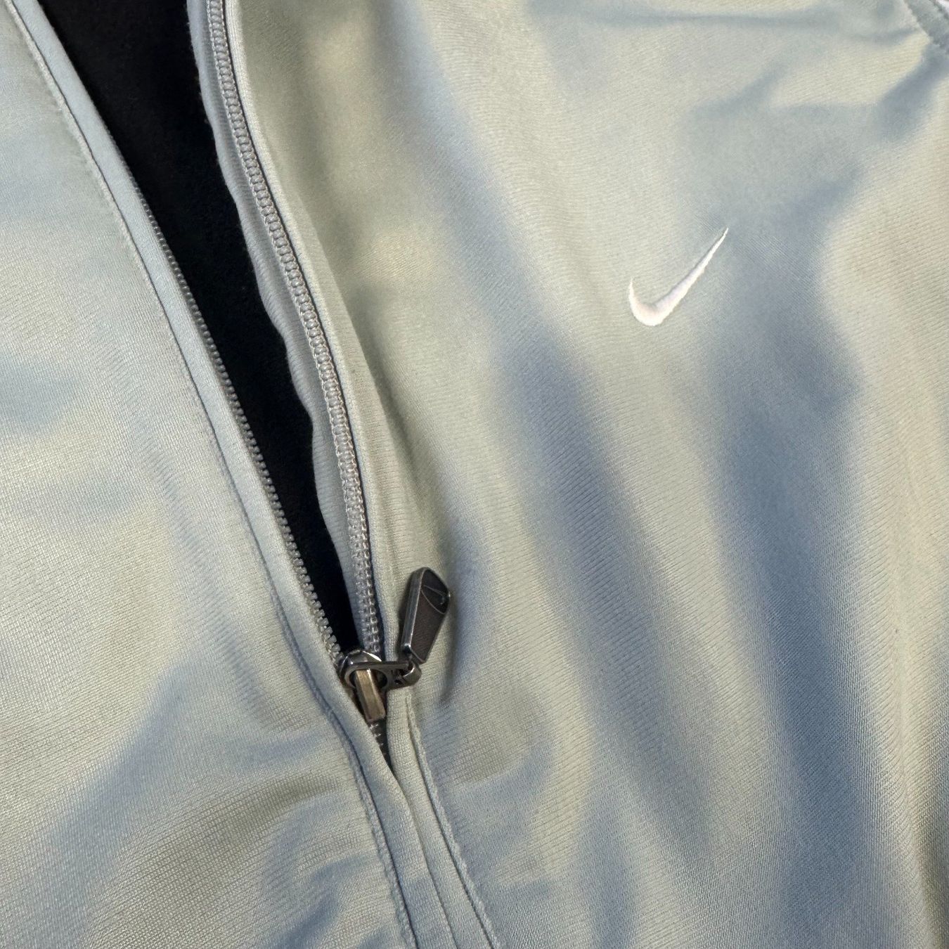 Nike Giacche: Nike vintage 90s grey track jacket – Usato da St. Gallen venduto da sourced_limited 3
