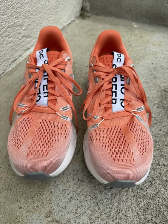 On Chaussures hommes: On Cloudsurfer – Grösse 44 – Neuwertig – D'occasion à Wiesendangen par Malagon 1