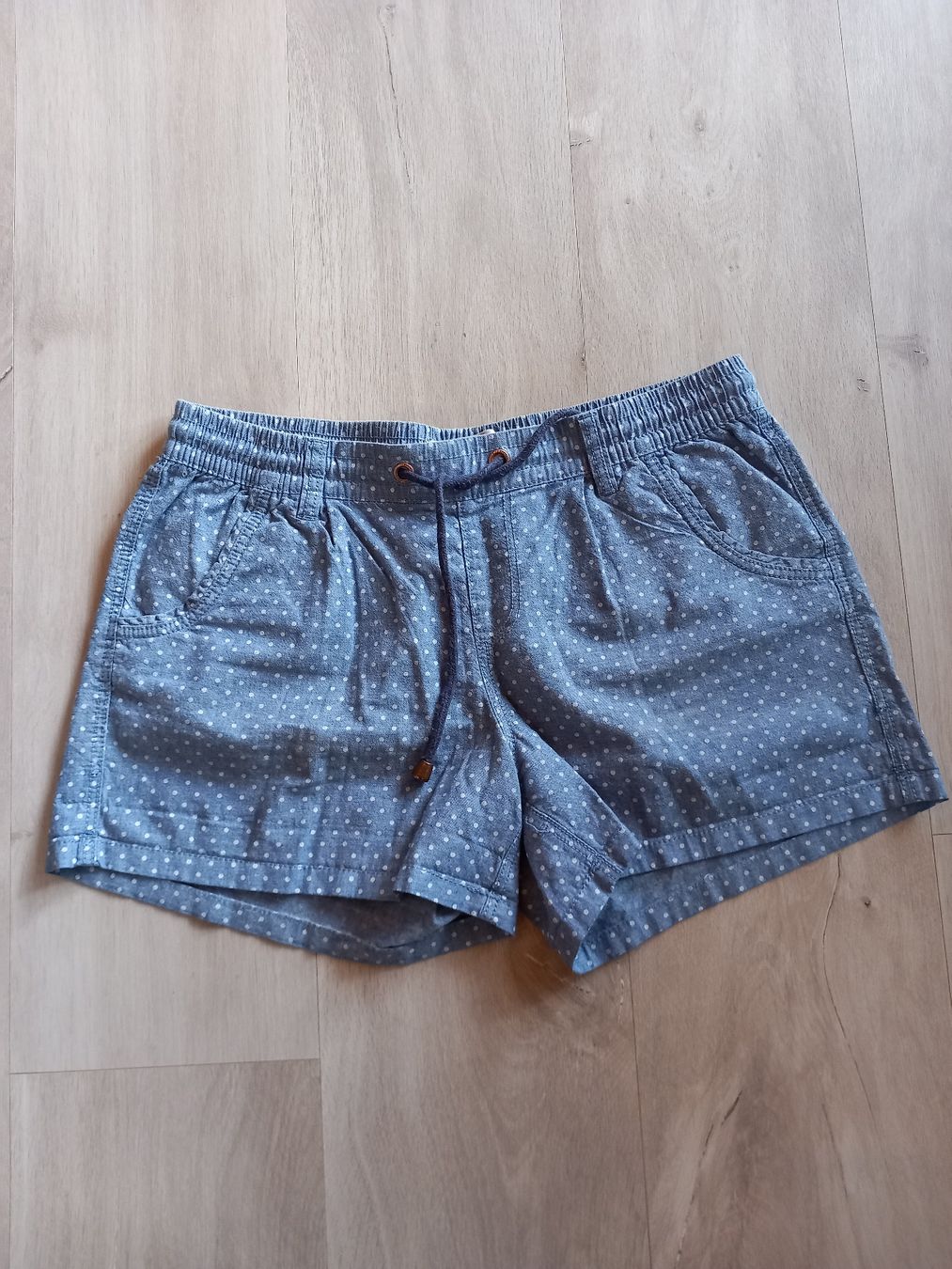 C&A Pantaloni: Short bleu à pois CLOCKHOUSE T38 – Usato da Faoug venduto da per_kp6r