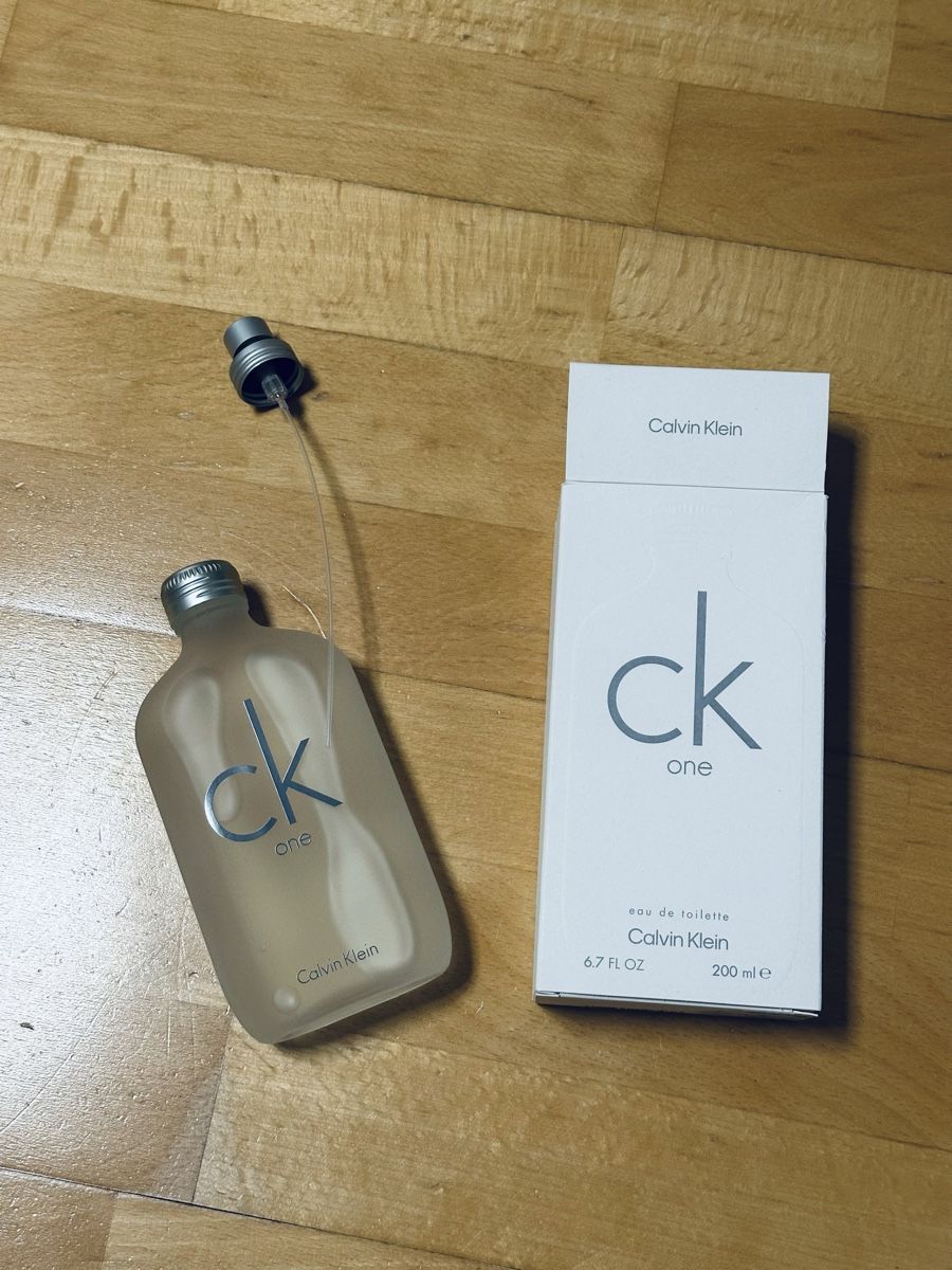 Calvin Klein Parfums & Eau de Toilette: Calvin Klein CK One, 200ml. – Neuf (Voir description) à Weinfelden par jos_nl7m
