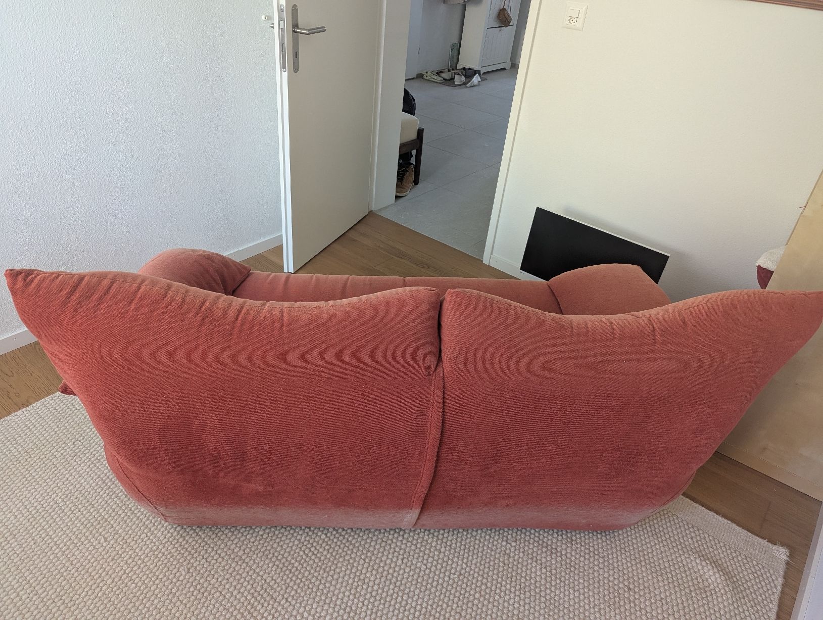 Divani: Rotes 2-er Sofa – Usato da Basel venduto da car_jxm9 4