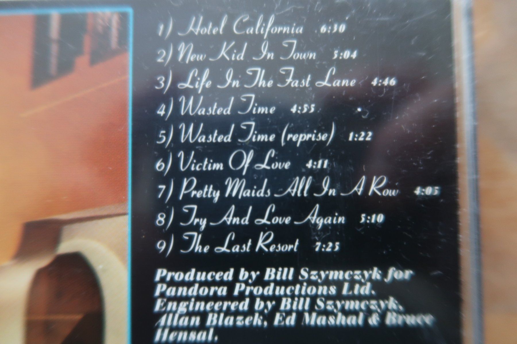 CDs: THE EAGLES - HOTEL CALIFORNIA - CD – D'occasion à Basel par Patiscat 2