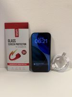 IPhone 16 Pro 128GB Schwarz inkl. Garantie + Starterpaket