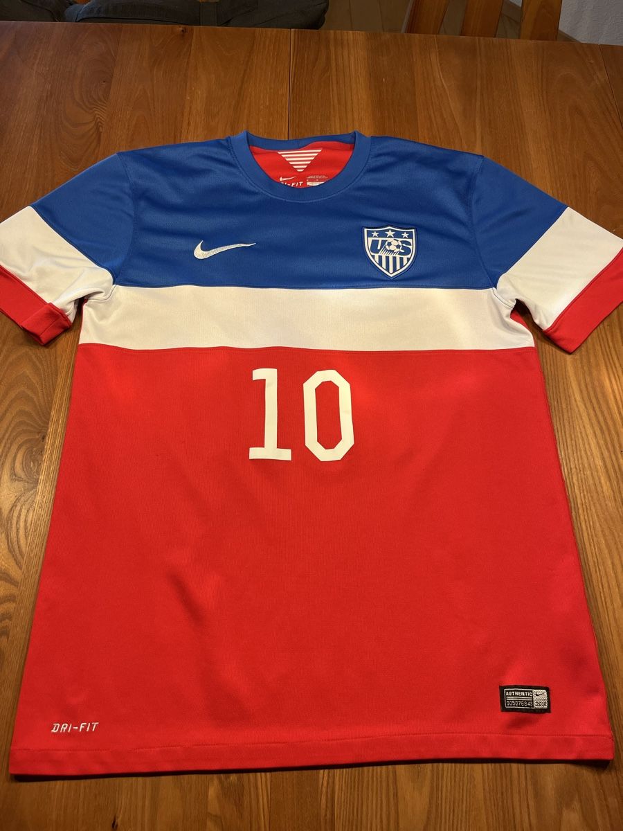 Canottiere & Pantaloni: Landon Donovan USA Trikot #10 – Usato da Besenbüren venduto da eri_j8j6