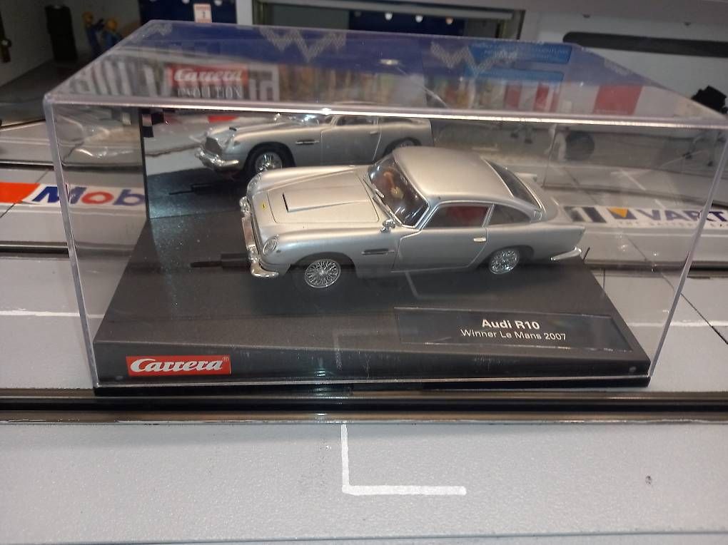 Carrera Piste: Carrera Evolution Aston Martin DB5 James Bond Goldfinger – Nuovo (secondo la descrizione) da Langenthal venduto da noa_9wcy