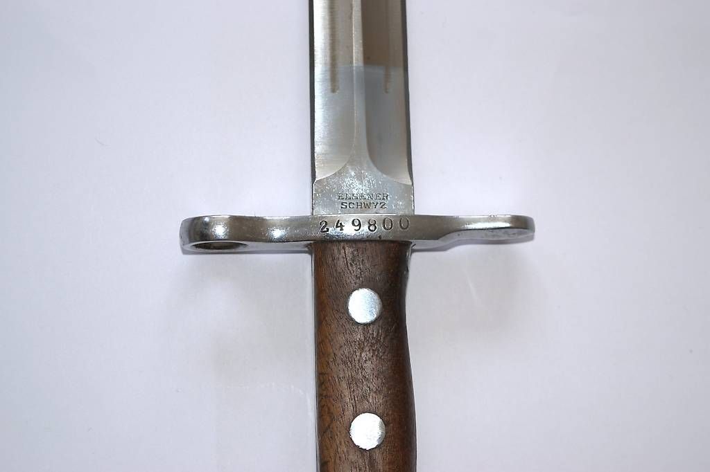 Schweizer Armee Armi bianche: Baïonnette suisse K31 Mod. 1918 / M18 avec fourreau – Usato da Fribourg venduto da SwissPremiumItems 4