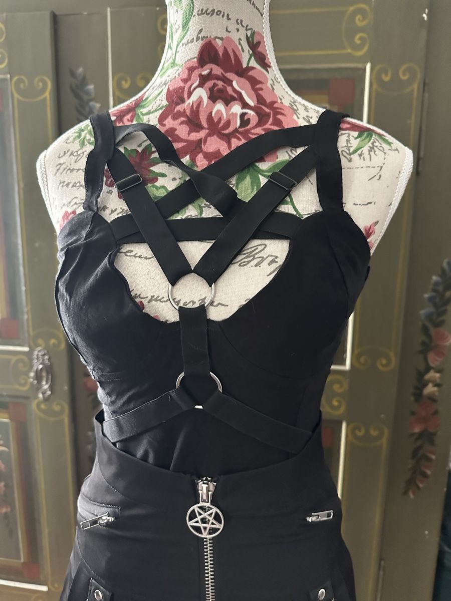 Lotti di vestiti: Killstar Röcke und Top – Nuovo (secondo la descrizione) da Luzern venduto da Purple_Rose01 2