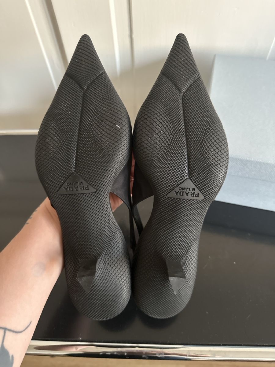 Prada Scarpe da donna: Schwarze Prada Slingpumps, Gr. 38.5 – Usato da Zürich venduto da smeiteli 2