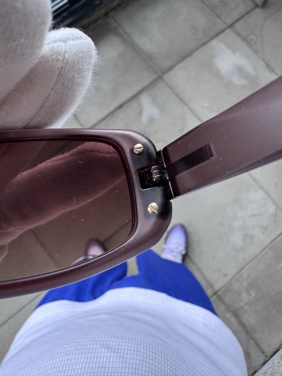 Saint Laurent Lunettes & Verres: Lunettes de soleil YSL – D'occasion à Fully par Emi.cez 5