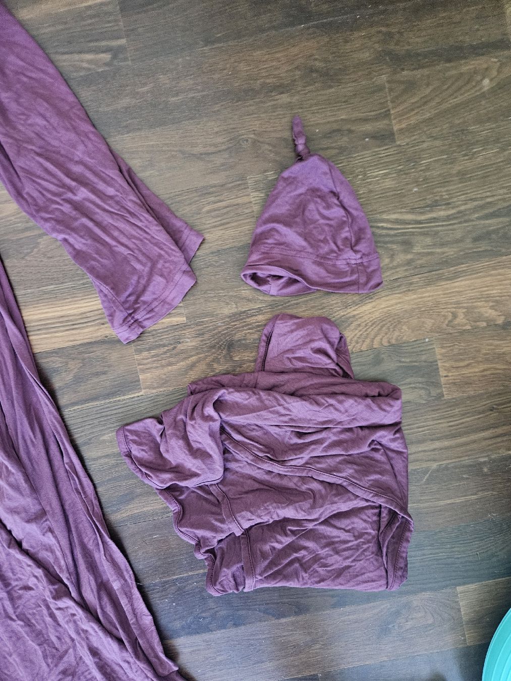 Vestiti: Labor gown and baby swaddle set – Usato da Affoltern am Albis venduto da Katarinushka 2