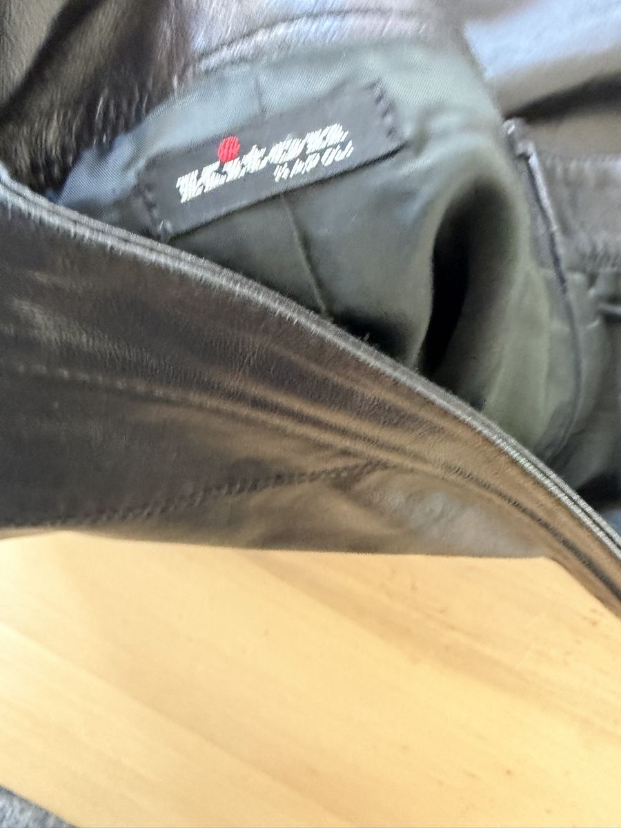Gonne: Kiton Lederrock – Usato da Ennetbaden venduto da b617 3