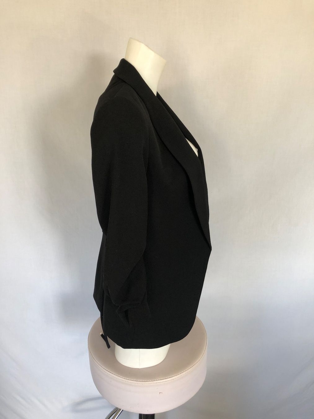 H&M Jacken: Veste noire H&M manches accordéon taille 34 comme neuve – Neu (gemäss Beschreibung) aus Coppet von Vanessamode 1