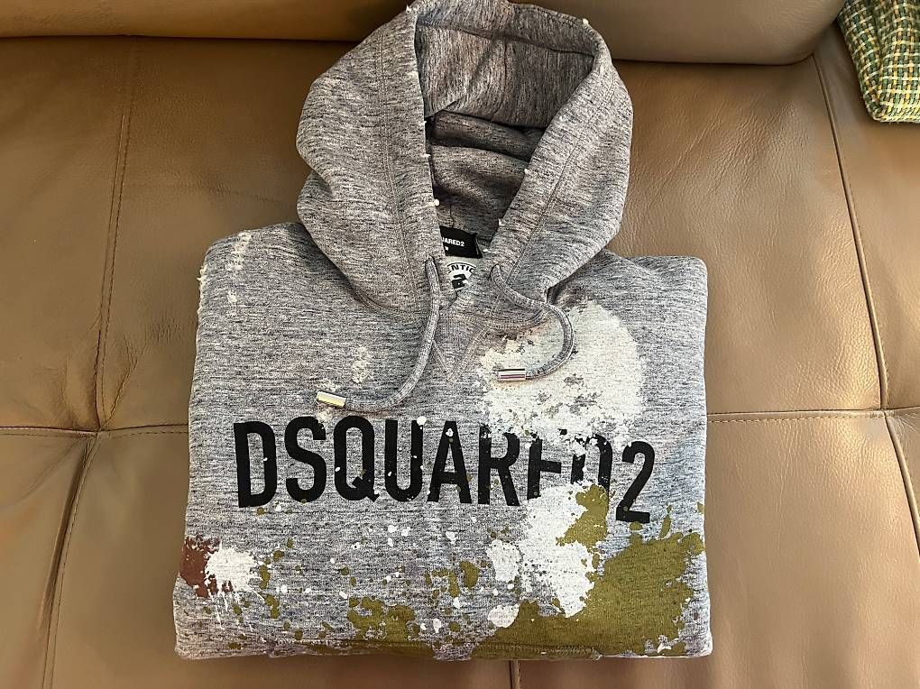 Dsquared2 Pullover & Sweatshirts: Dsquared2 Pullover mit Kapuze Gr.M – Neu (gemäss Beschreibung) aus Ehrendingen von Nr.7 1