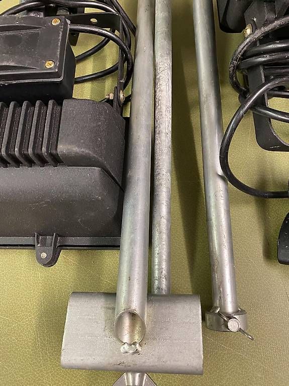 Fari: Beleuchtung, Scheinwerfer mit Befestigung, 2 Stk. – Usato da Kaisten venduto da AMSImara 3