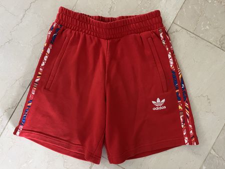 Kurze Sweat Hose/Shorts Adidas rot Jersey
