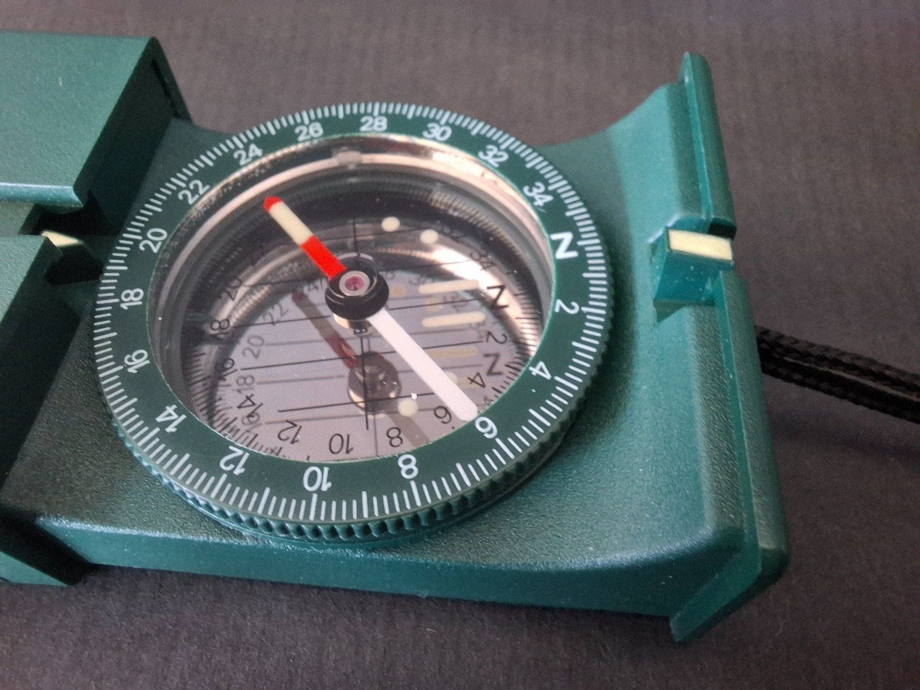 Recta GPS & Appareils de mesure: Kompass Recta Typ DP2 Swiss Made vintage – Neuf (Voir description) à Genève par justnotsocommon 4
