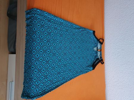 Kleid S