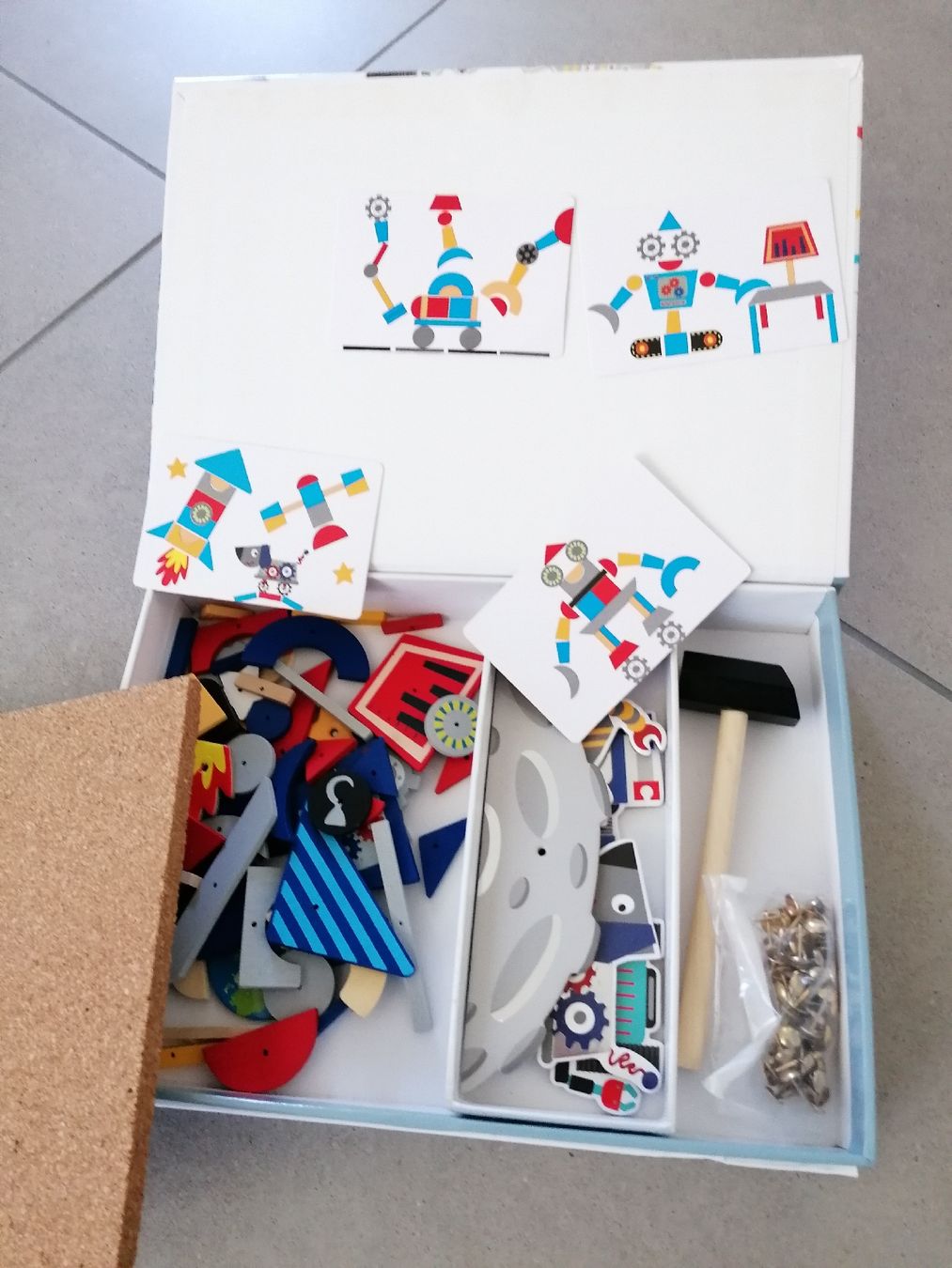 Giochi: Hämmerchenspiel "Roboter" – Usato da Hunzenschwil venduto da Gruftie0 1
